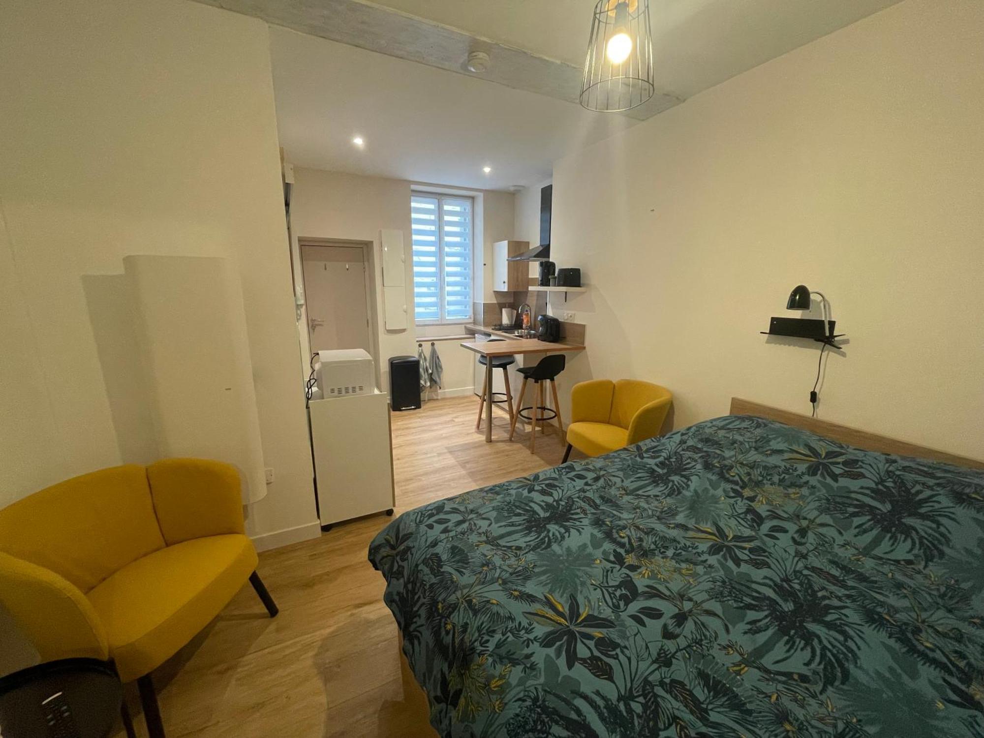 Le Logis De Lyla Appartement Loudun Buitenkant foto
