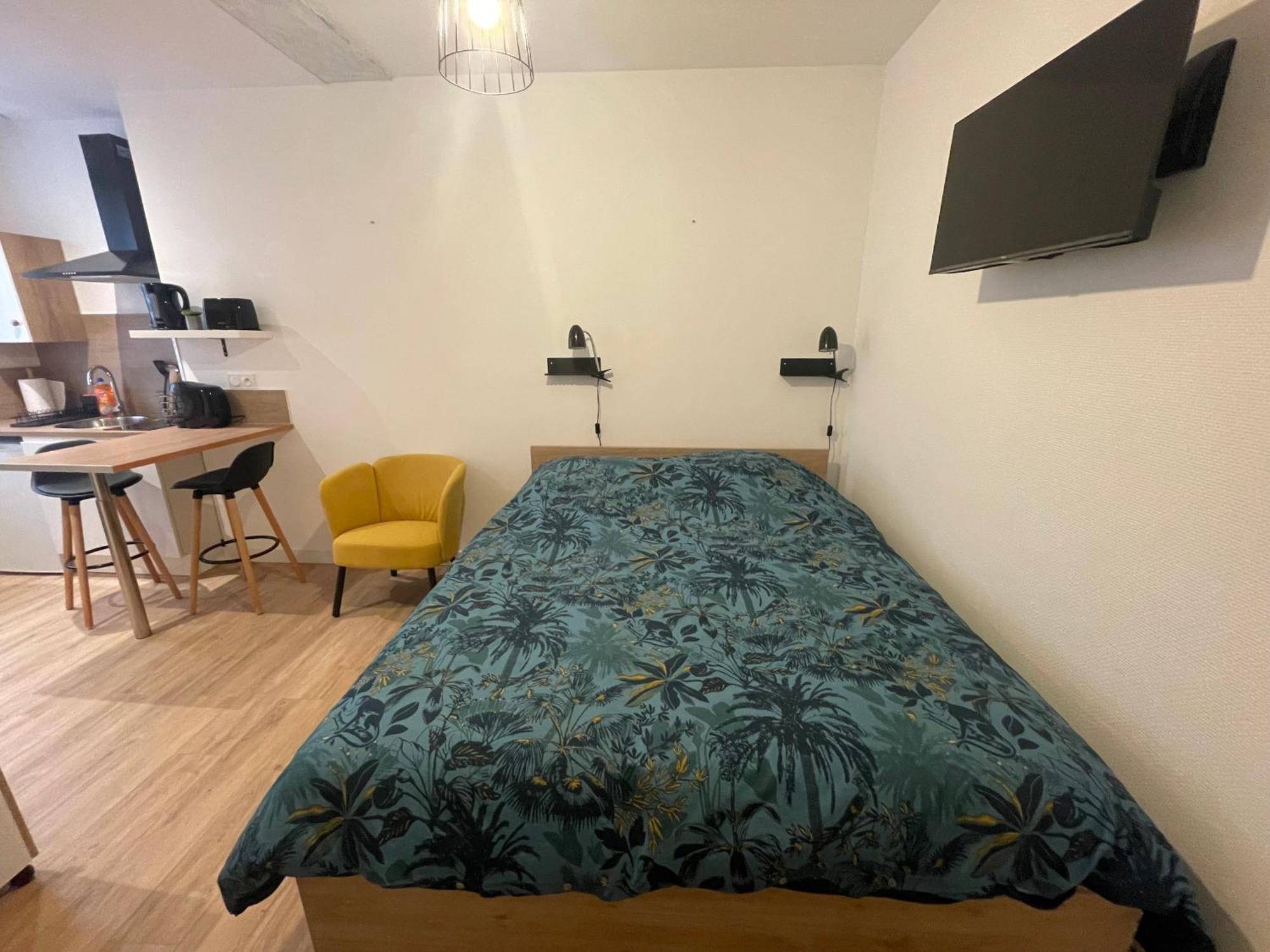 Le Logis De Lyla Appartement Loudun Buitenkant foto